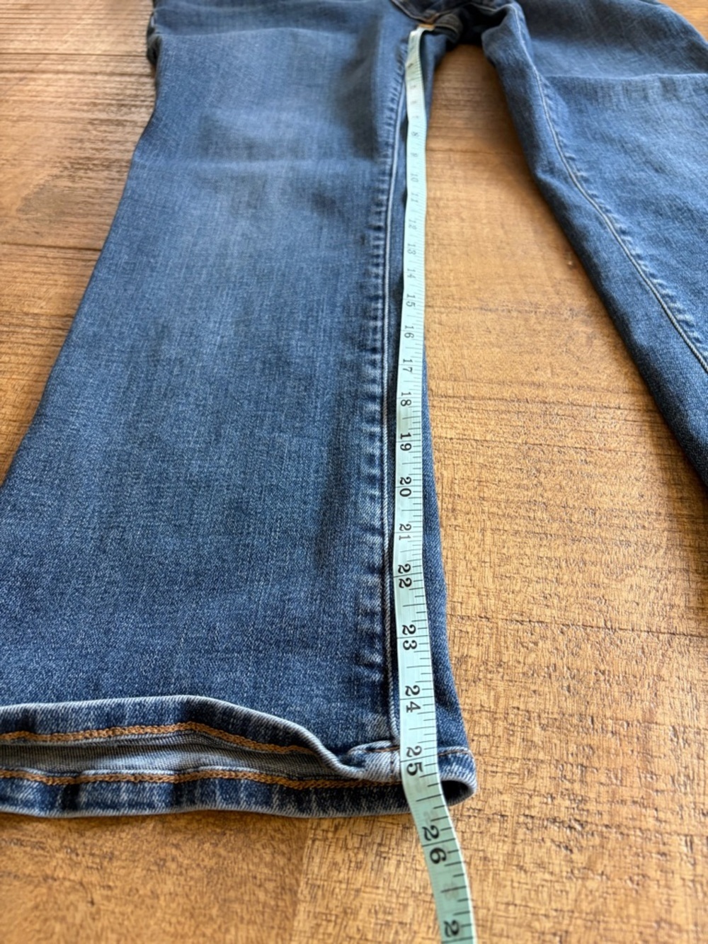 Madewell Petite Kick Out Crop Jeans - Picture 10 of 14